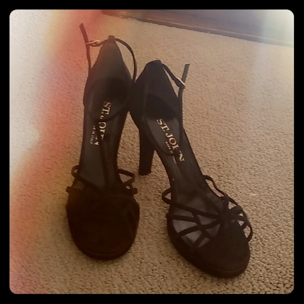 ST. JOHN 4" Heal Shoes